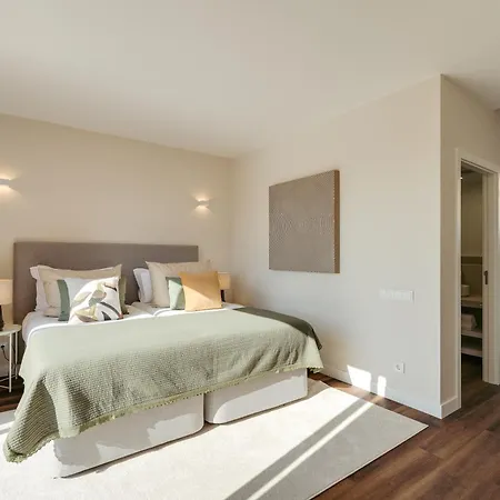 Salgados Premium By Da'home * Guia (Faro)